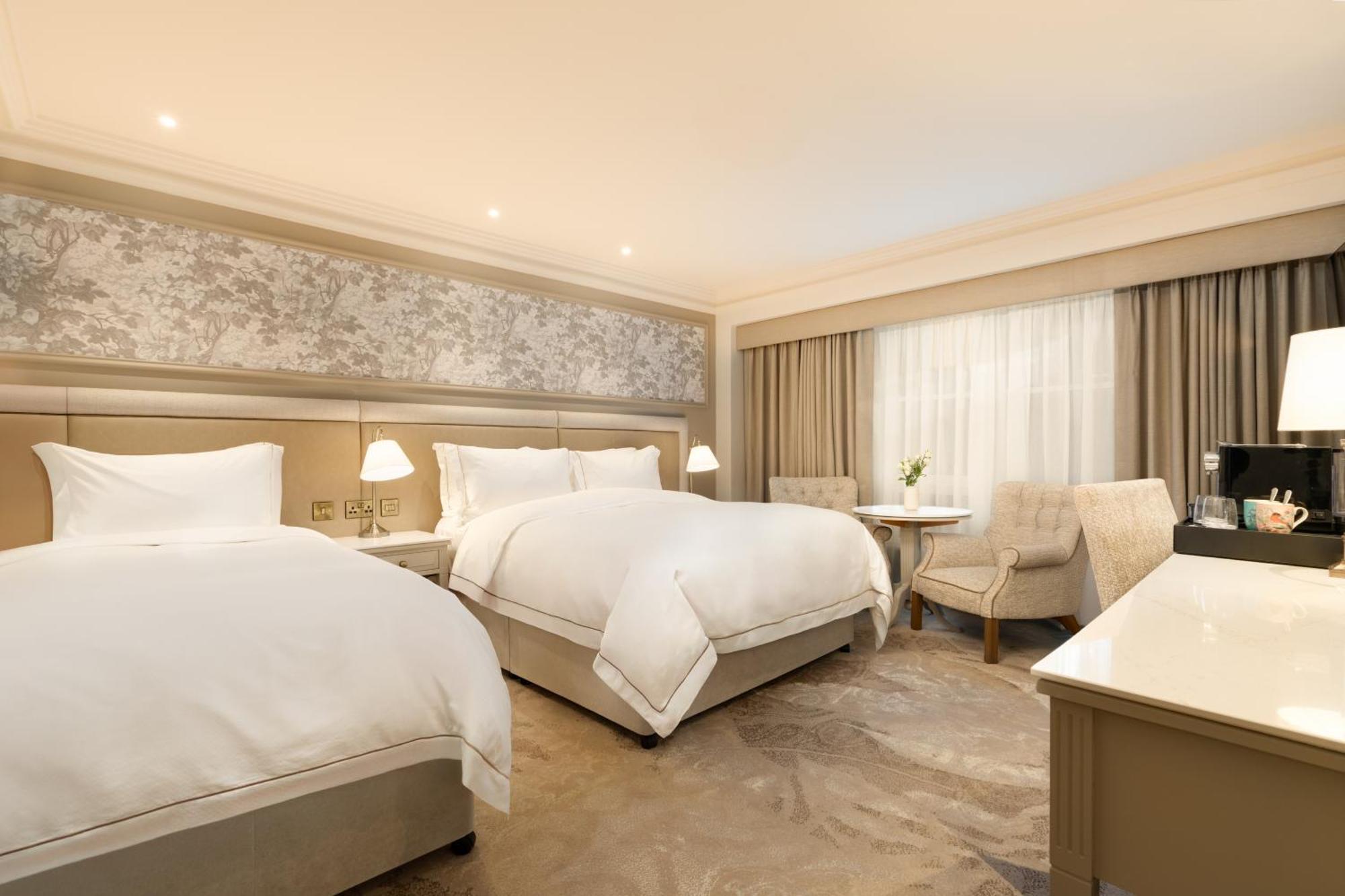 Brooks Hotel